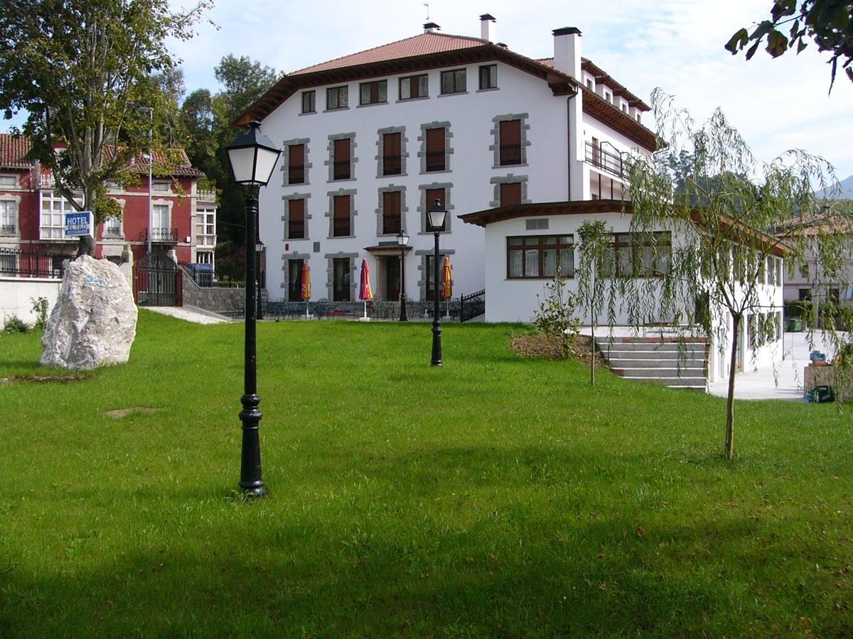 Hotel El Tilo Panes Dış mekan fotoğraf
